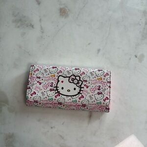 BRAND NEW HELLO KITTY WALLET
